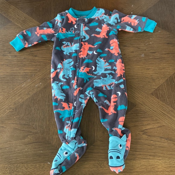 Carters Pjs - Picture 3 of 3